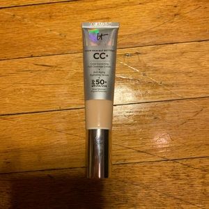 IT Cosmetics CC Cream in Fair Light